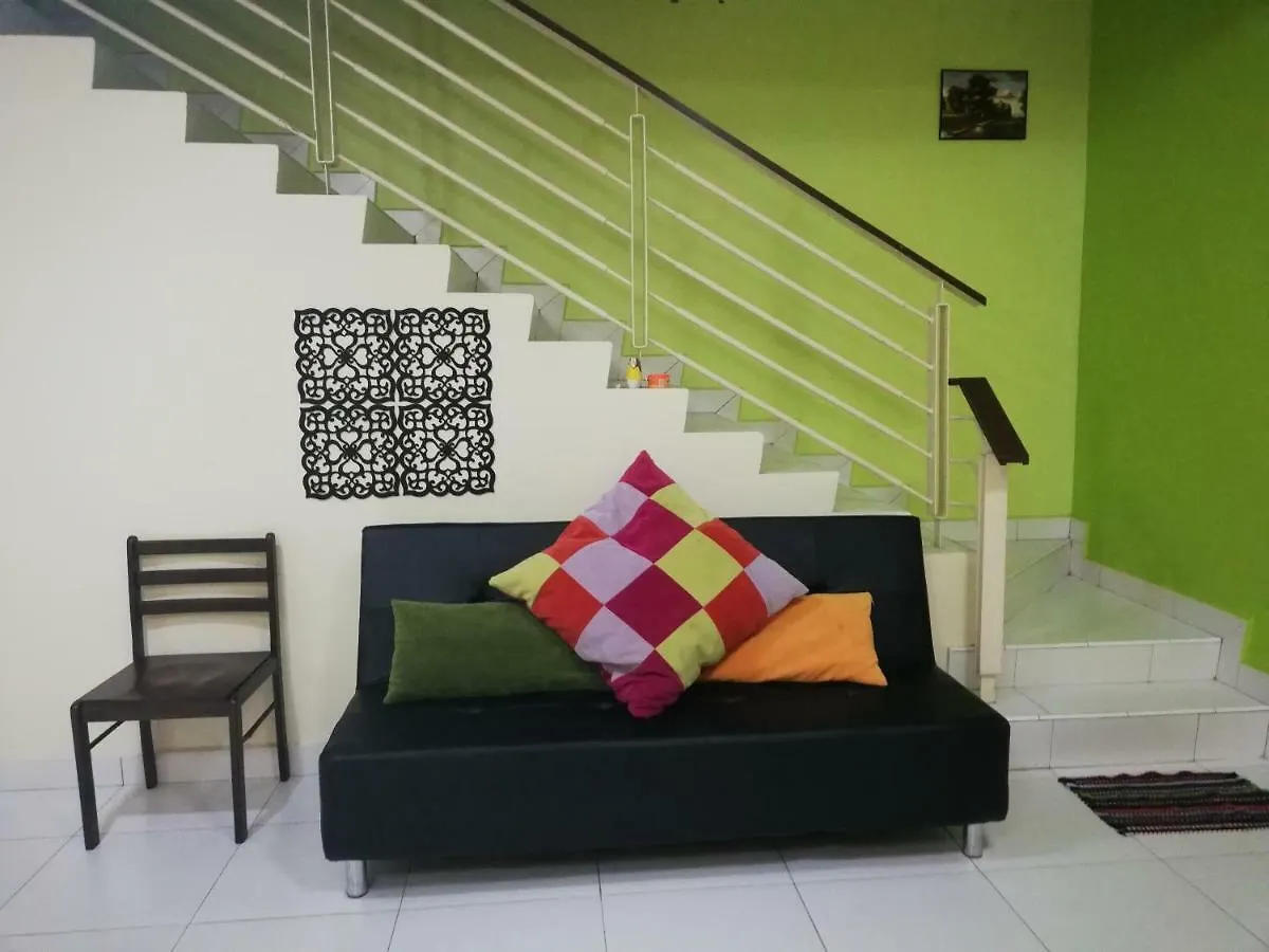 Homestay Bandar Dato Onn Jb Johor Bahru 0*,  Malaysia